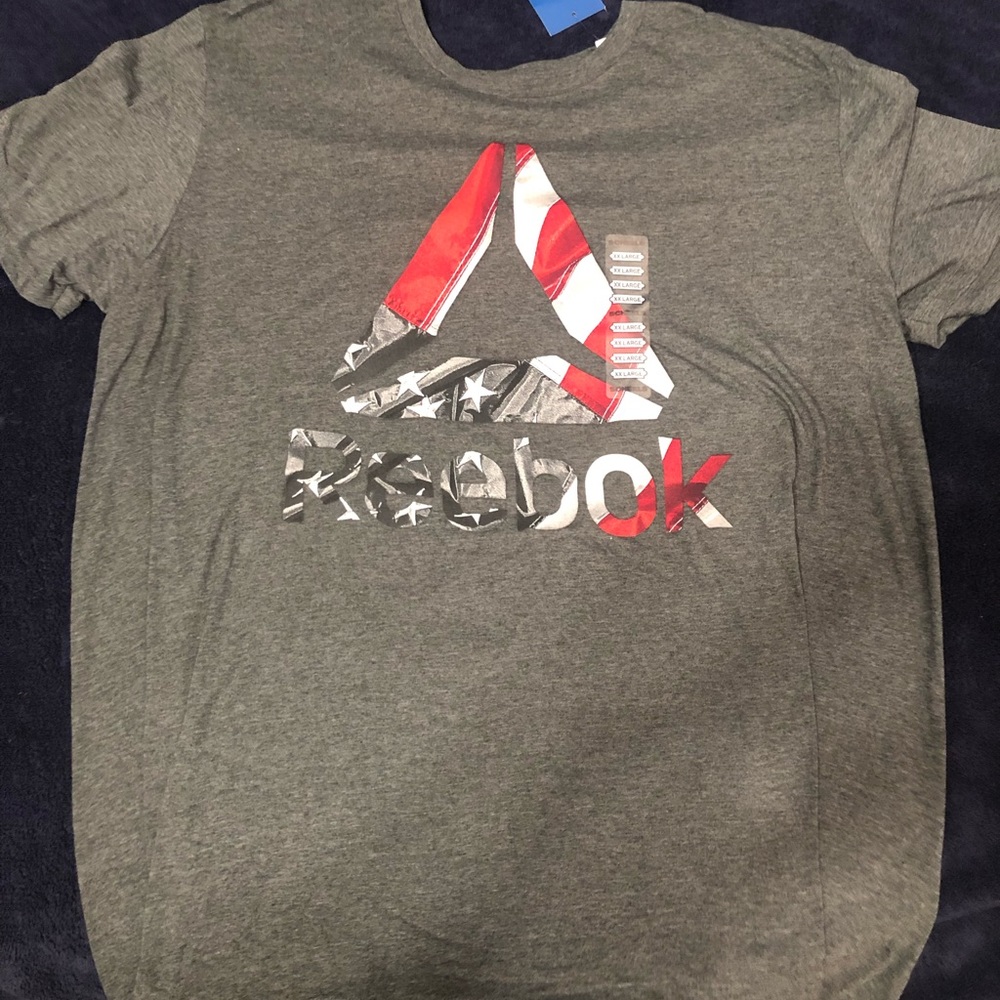 Reebok t shirt